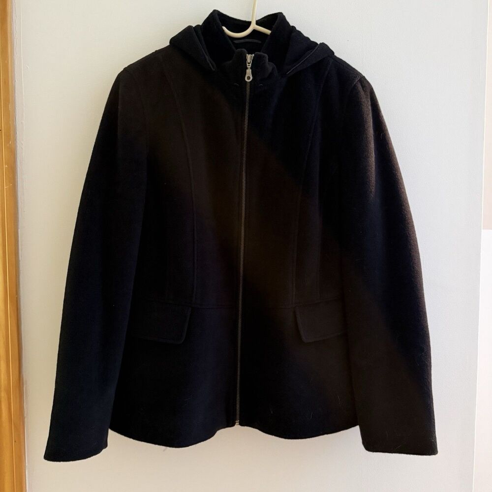L. L. Bean Women’s Wool Blend Hooded Zipper Coat Jacket Size XL Never Worn